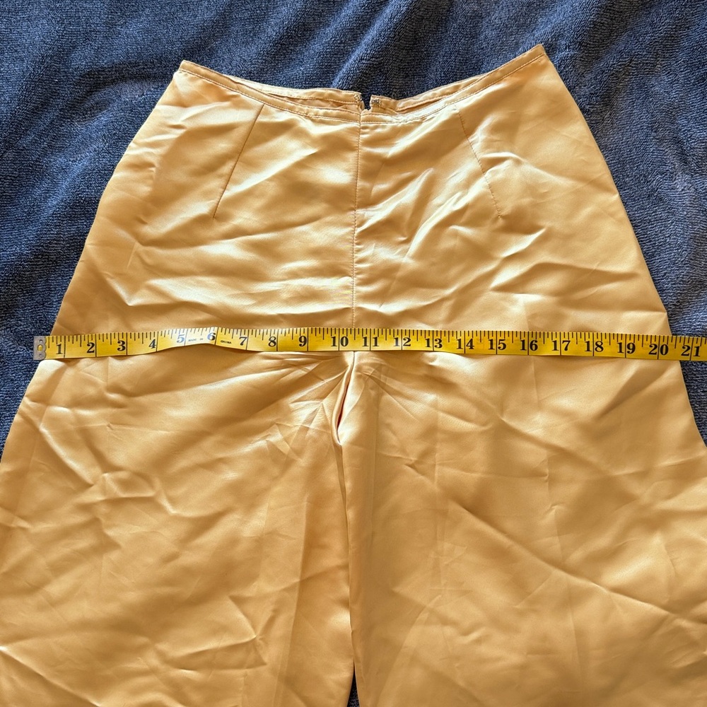 Wide-Leg Gold Silk/Sartin Pants - Picture 3 of 3